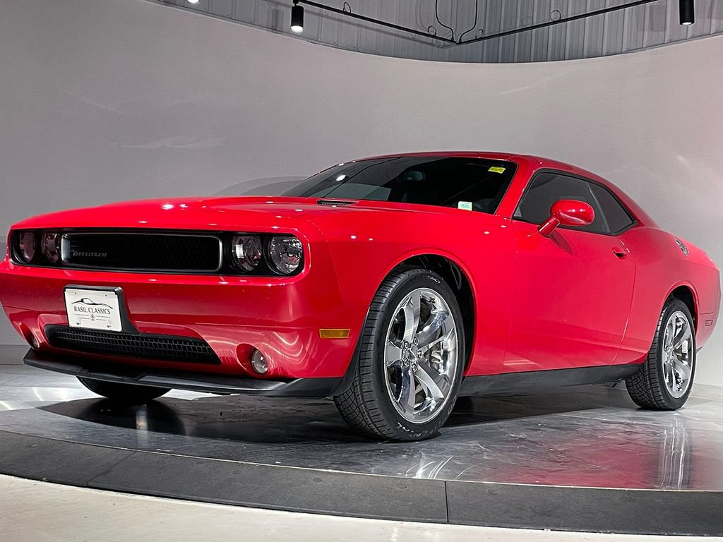 Used 2012 Dodge Challenger SXT Plus RWD image 20