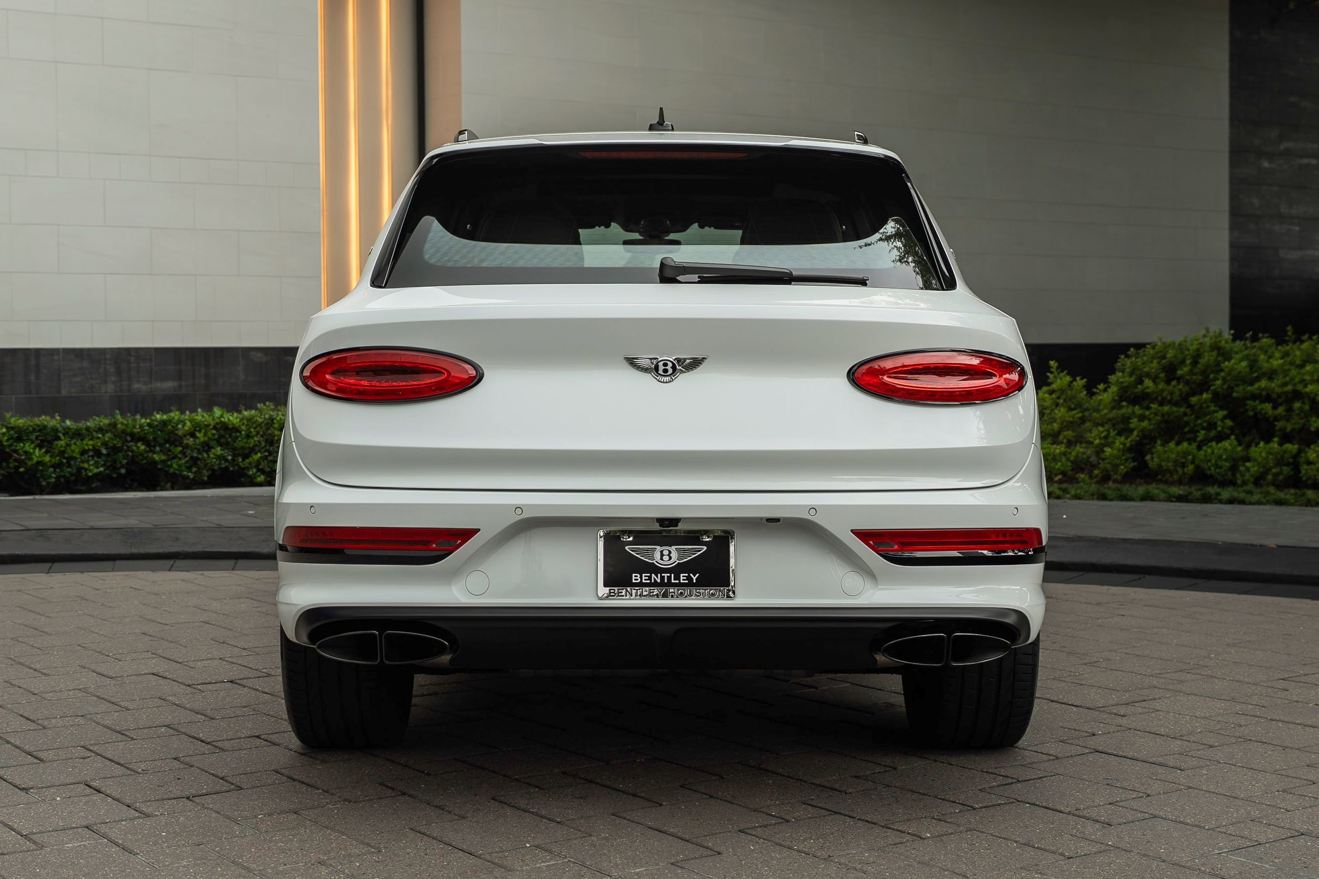 Certified 2023 Bentley Bentayga Extended Wheelbase AWD/4WD image 14