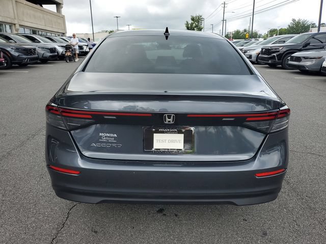 Certified 2025 Honda Accord SE image 5