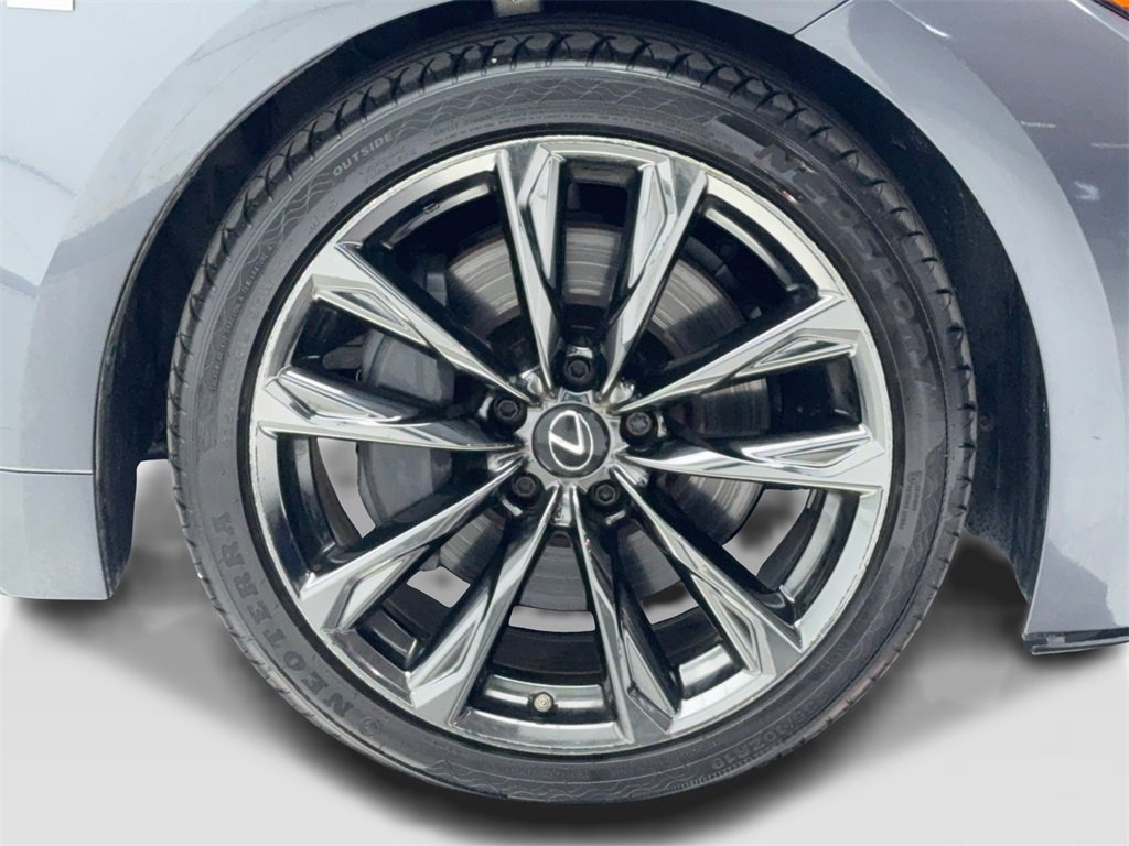 Used 2022 Lexus IS 350 F Sport w/ Accessory Package image 51