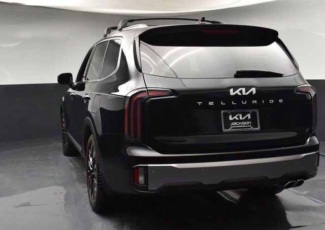 Used 2025 Kia Telluride SX w/ SX Captain's Chair Package image 6