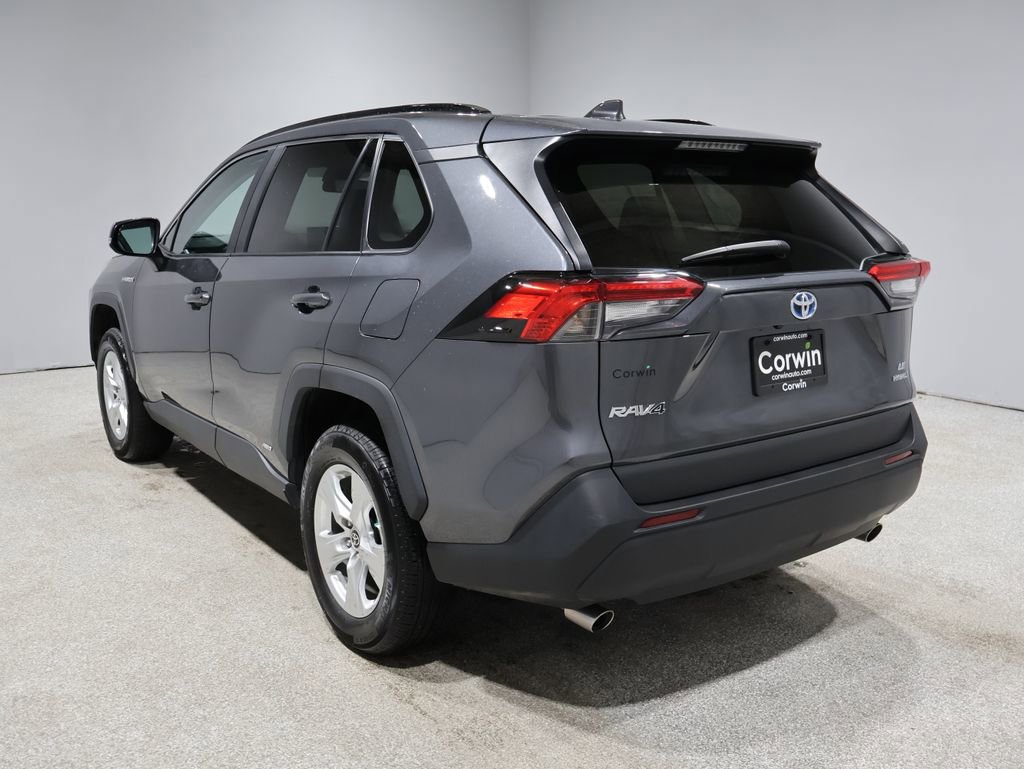 Used 2021 Toyota RAV4 LE w/ Carpet Mat Package (TMS) image 5