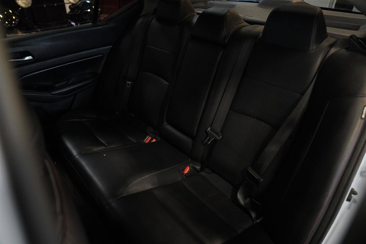 Used 2024 Nissan Altima 2.0 SR FWD image 26