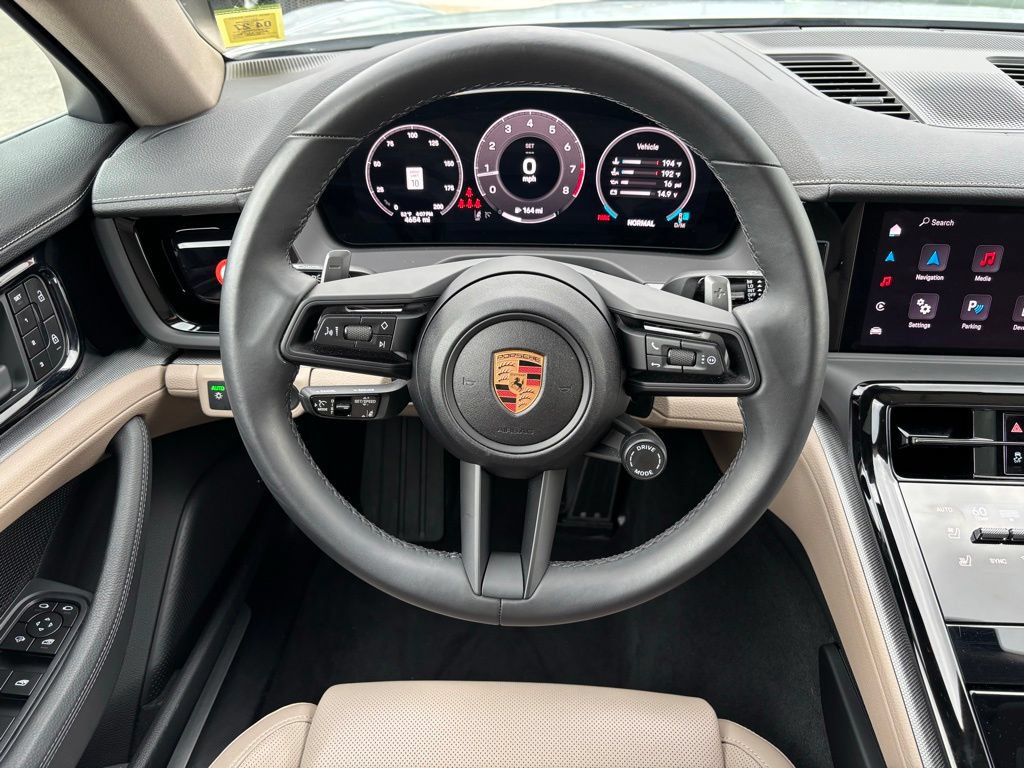 Certified 2025 Porsche Panamera 4 AWD/4WD image 25