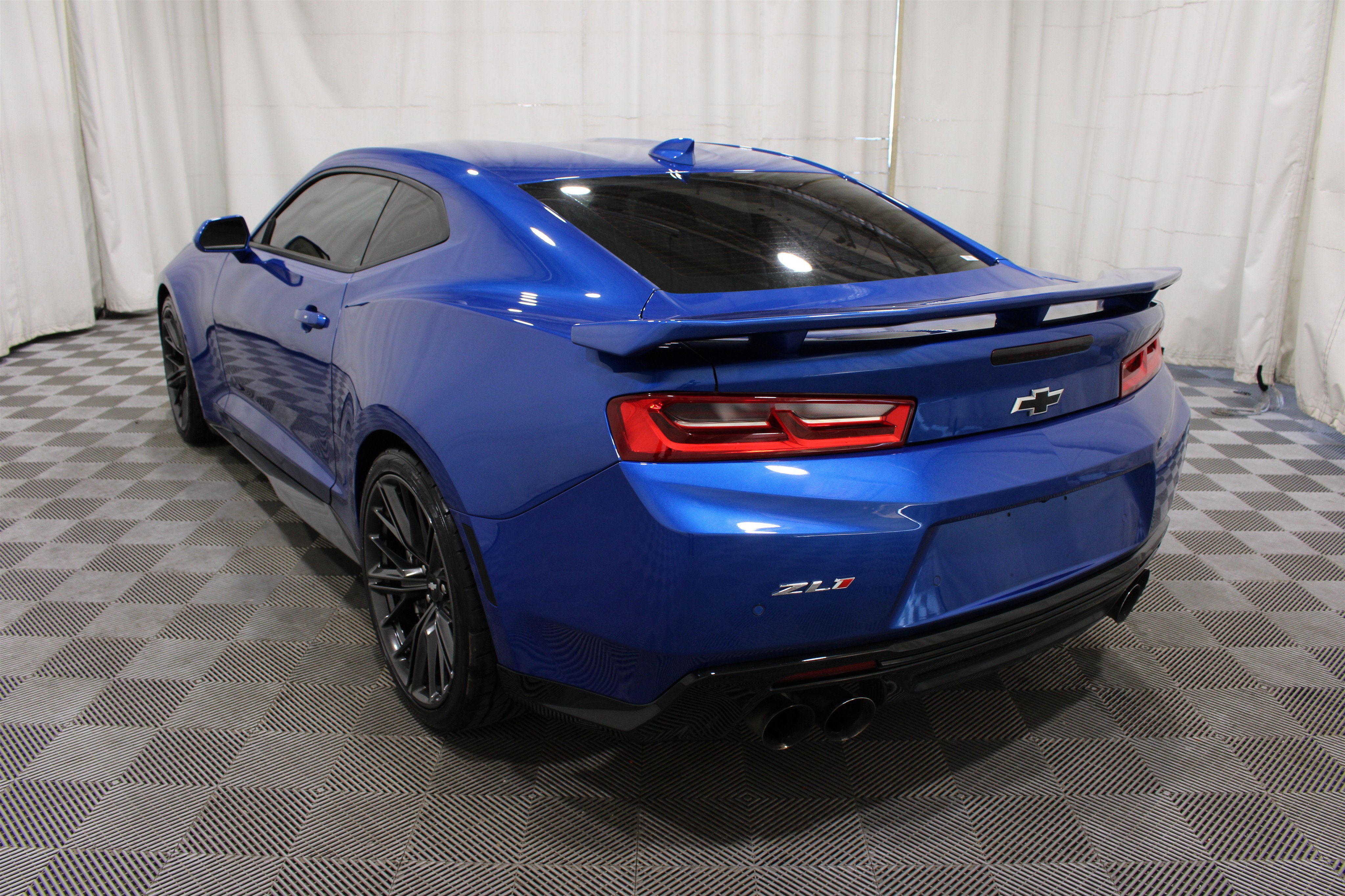 Used 2017 Chevrolet Camaro ZL1 RWD image 32