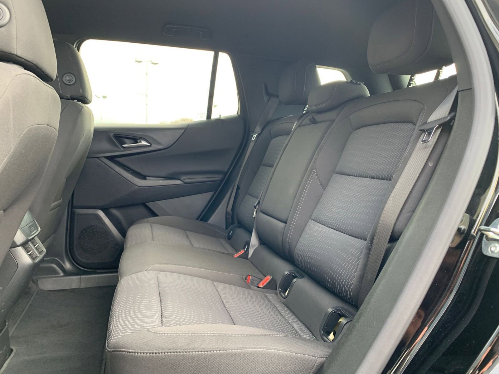 Used 2025 Chevrolet Equinox LT image 24