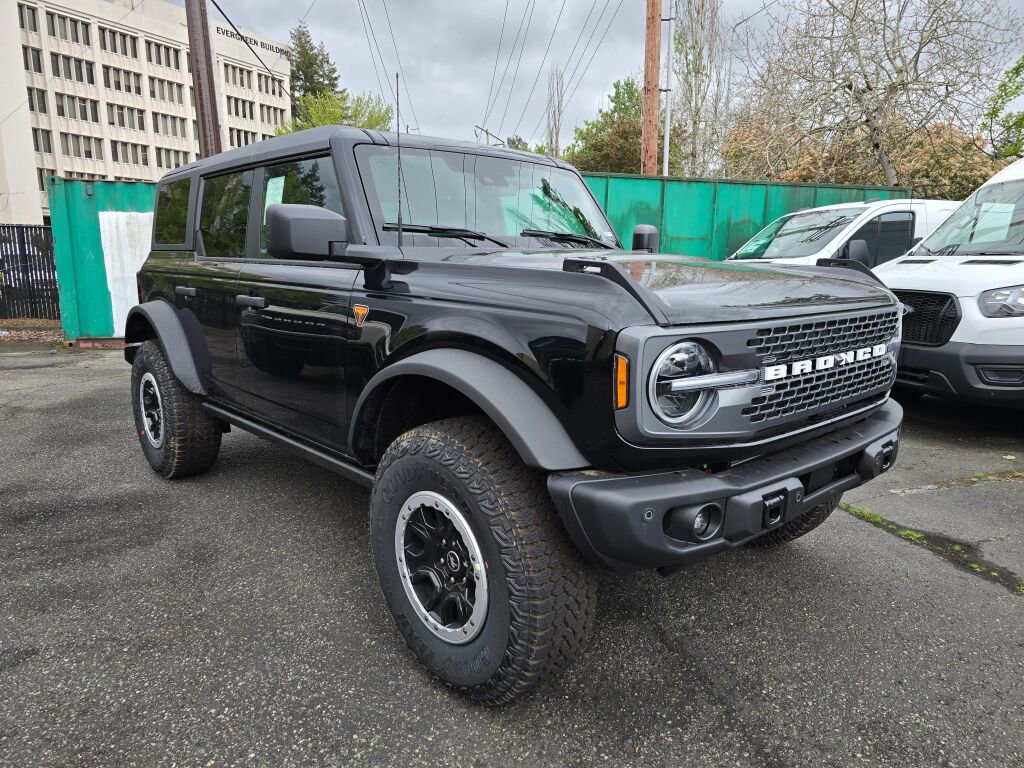 New 2026 Ford Bronco Badlands AWD/4WD image 3