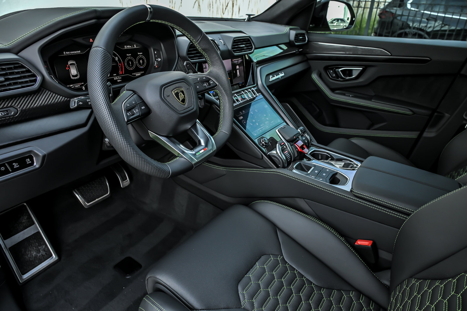 Used 2024 Lamborghini Urus S AWD/4WD image 20