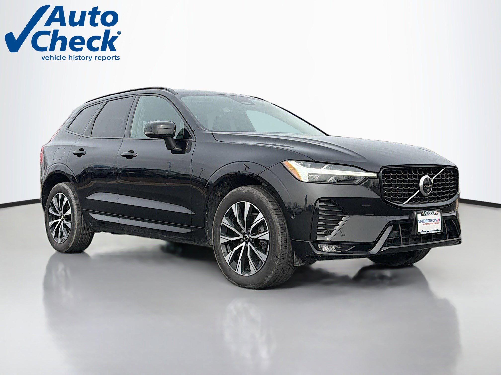 Used 2024 Volvo XC60 B5 Plus image 1