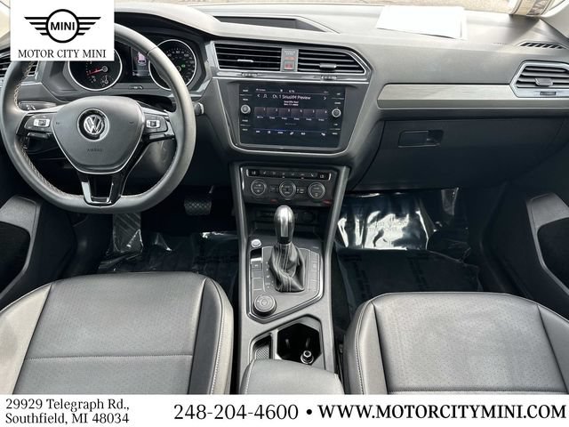 Used 2021 Volkswagen Tiguan SE w/ Panoramic Sunroof Package AWD/4WD image 16