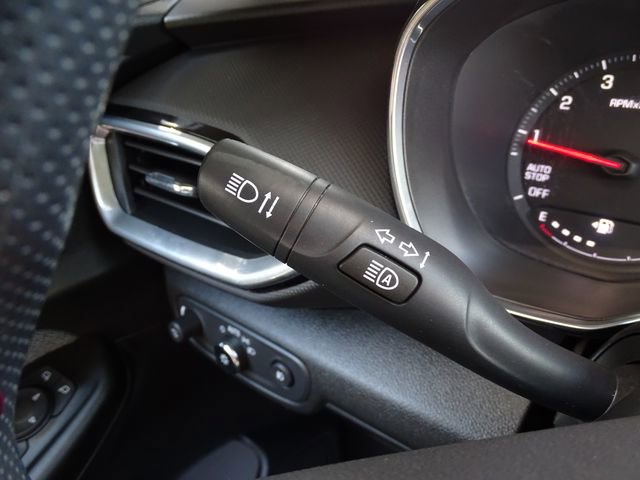 Used 2023 Chevrolet TrailBlazer LT FWD image 18