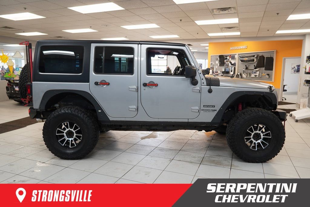 Used 2018 Jeep Wrangler Unlimited Sport S image 11