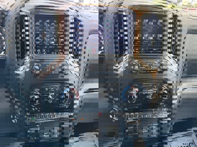 Used 2021 Chevrolet Silverado 1500 High Country w/ Technology Package image 34