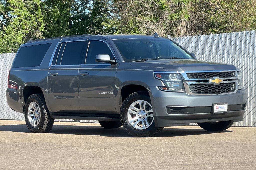 Used 2020 Chevrolet Suburban LS w/ Max Trailering Package AWD/4WD image 2