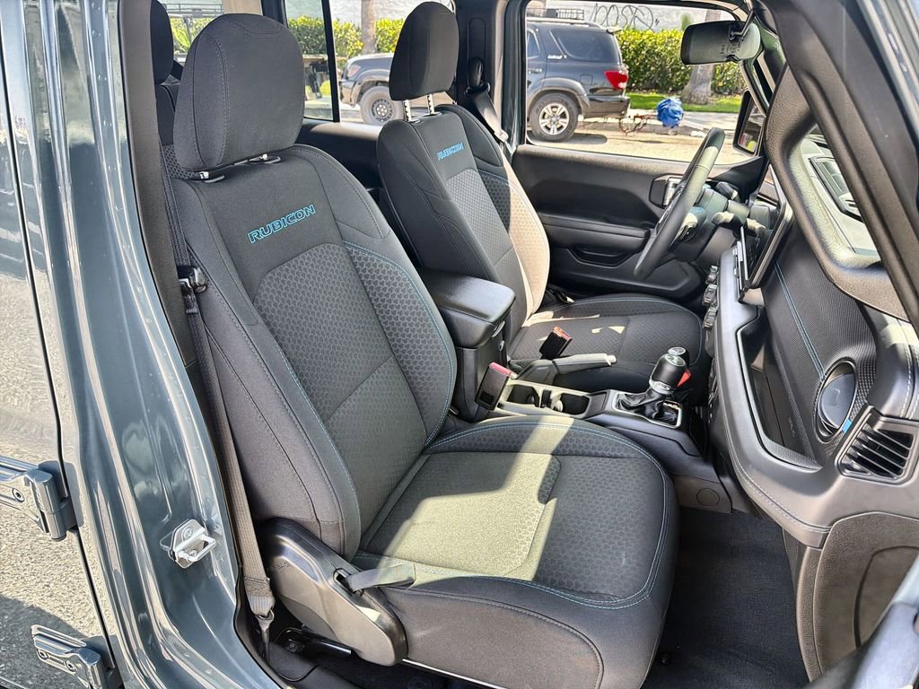 Used 2025 Jeep Wrangler Unlimited Rubicon 4xe w/ Safety Group image 24