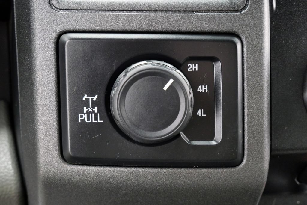 Used 2017 Ford F350 XL w/ Power Equipment Group AWD/4WD image 30