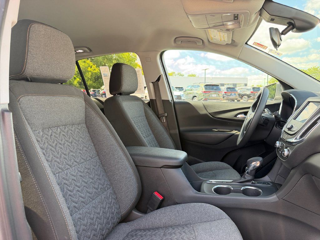 Used 2023 Chevrolet Equinox LT AWD/4WD image 33