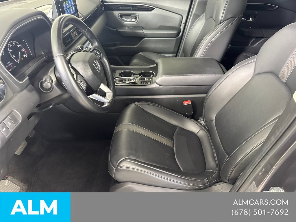Used 2025 Honda Pilot EX-L image 11