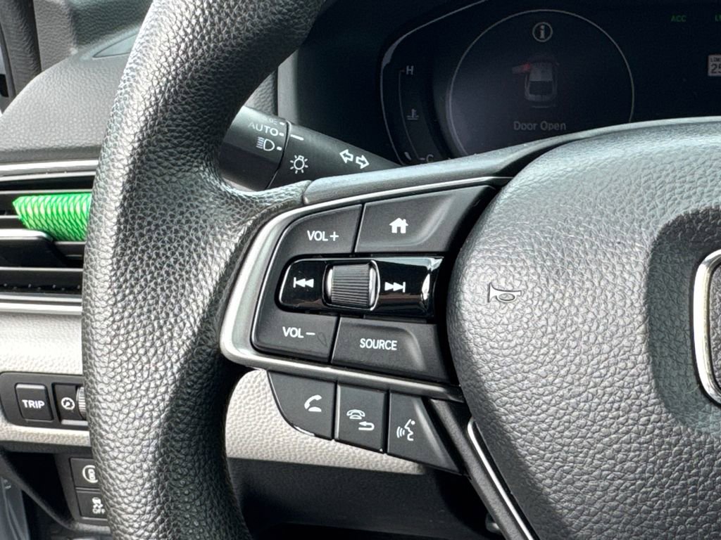 Used 2018 Honda Accord LX image 18