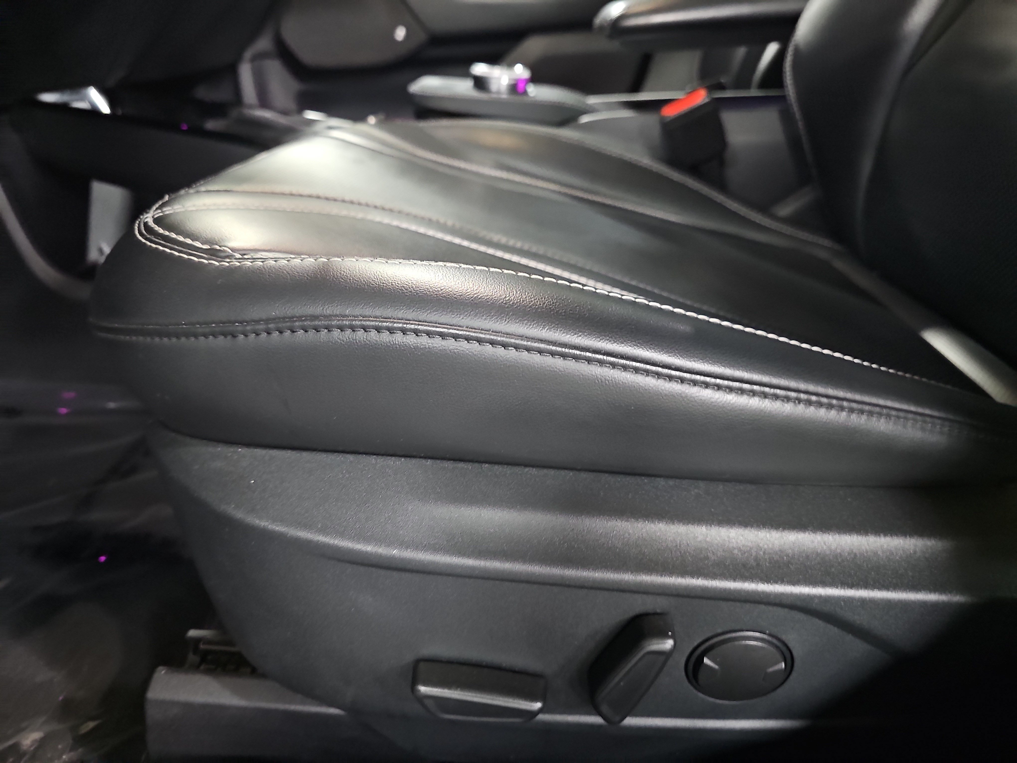 Used 2021 Ford Mustang Mach-E Premium AWD/4WD image 29
