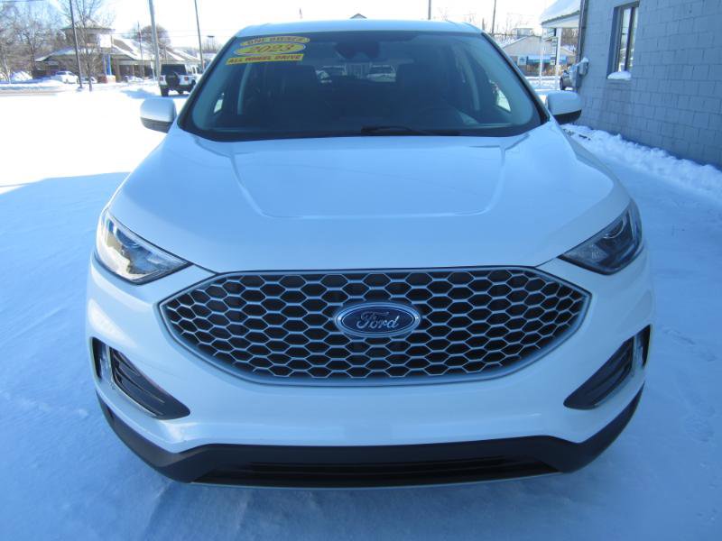 Used 2023 Ford Edge SEL w/ Convenience Package image 3