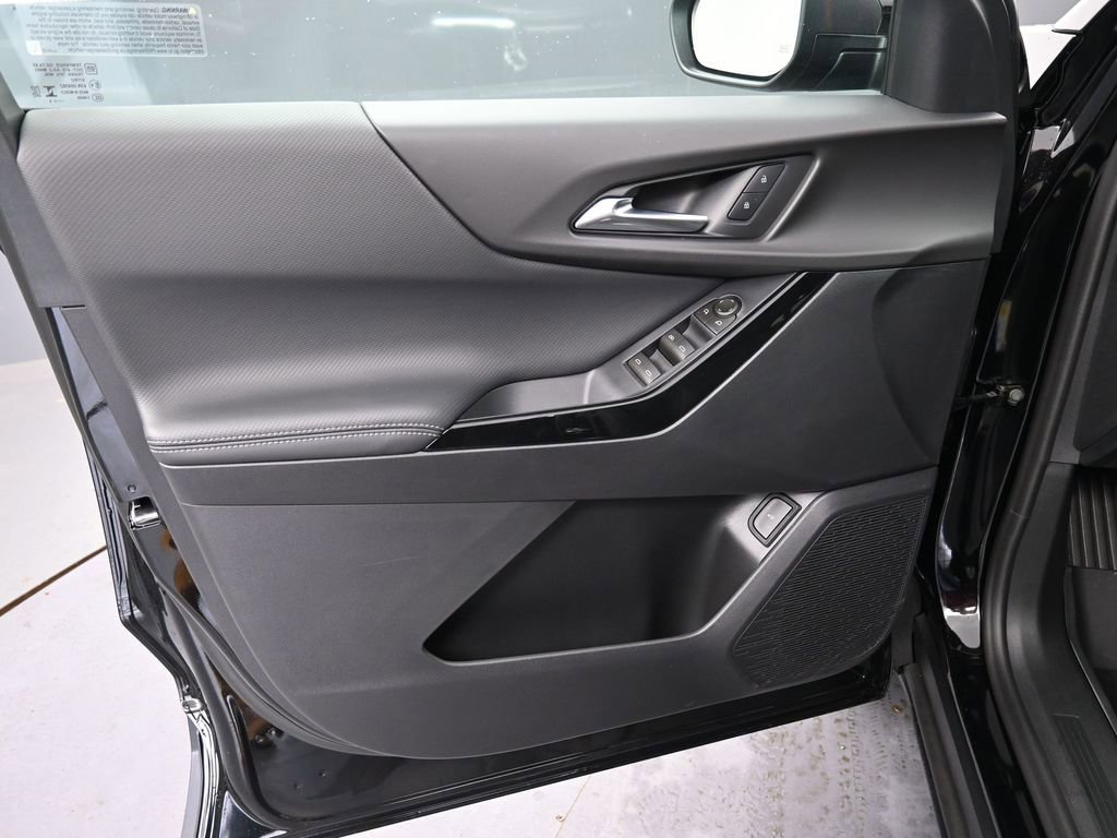 New 2026 Chevrolet Equinox LT w/ Convenience Package II image 15