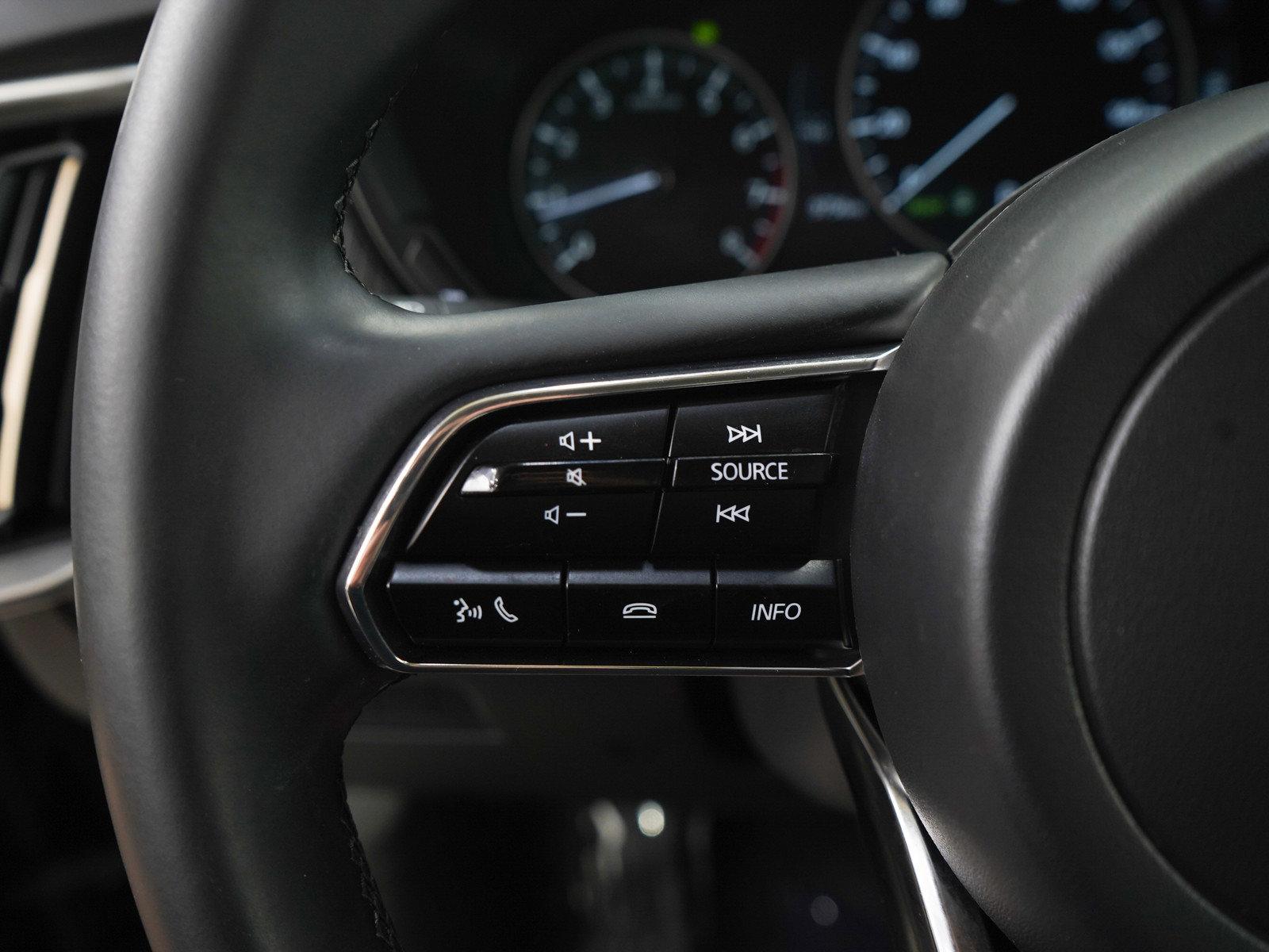 Used 2024 MAZDA CX-90 3.3 Turbo w/ Select Package AWD/4WD image 18