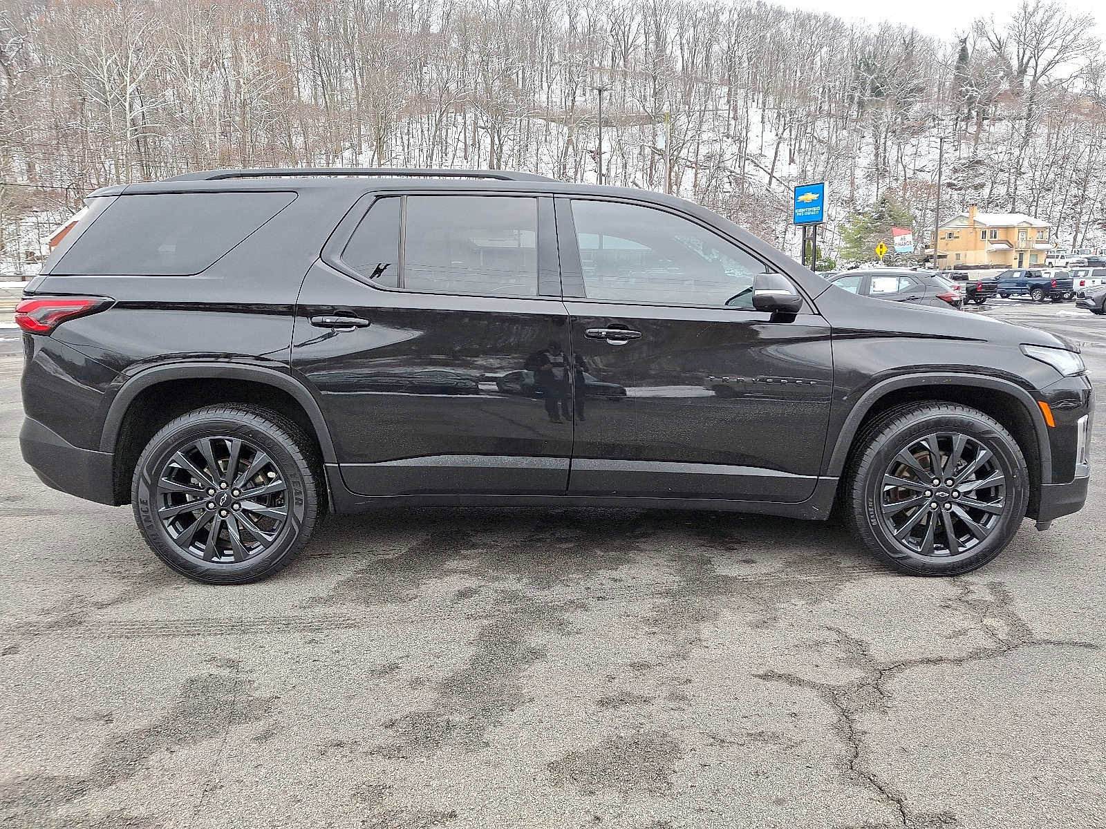 Used 2023 Chevrolet Traverse RS image 7