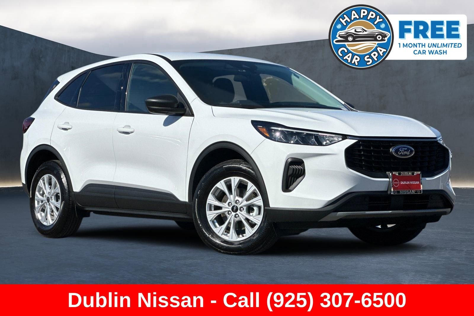 Used 2025 Ford Escape Active w/ Tech Pack #1 AWD/4WD image 1