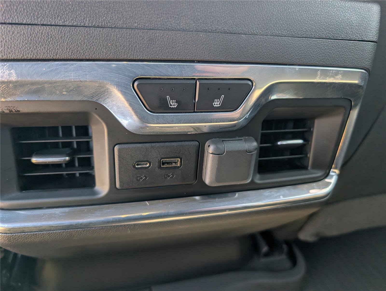 Used 2020 GMC Sierra 1500 AT4 image 16