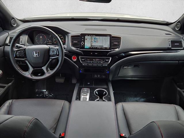 Certified 2025 Honda Ridgeline Black Edition image 18
