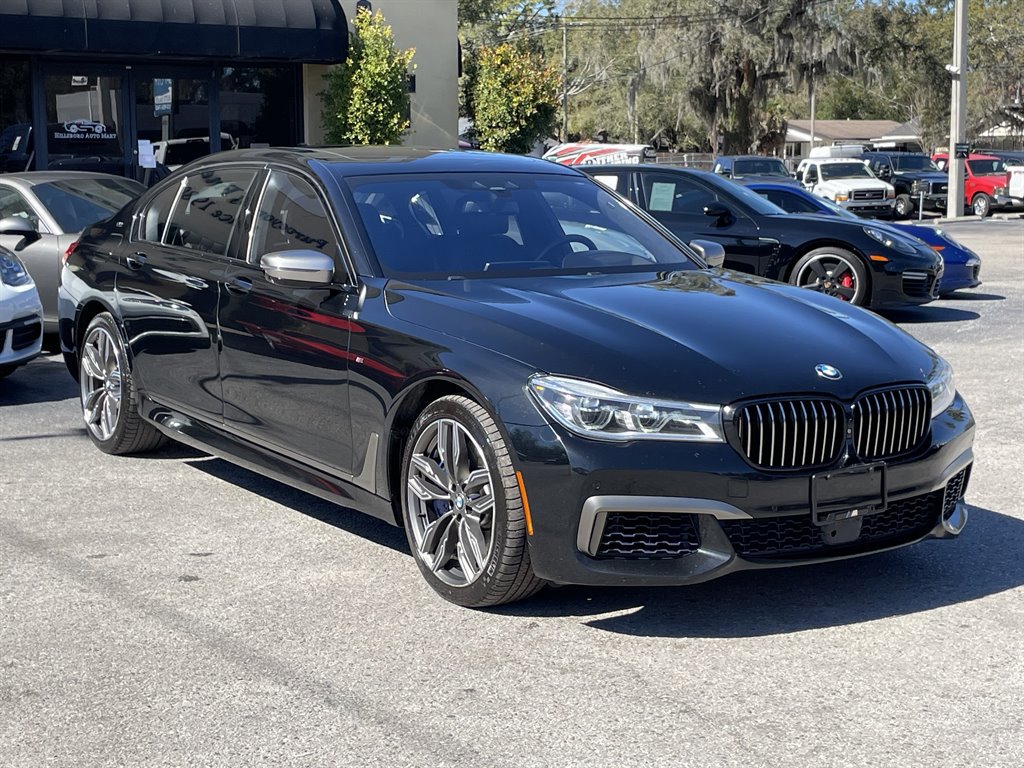 Used 2018 BMW M760i xDrive w/ Luxury Rear Seating Package AWD/4WD image 19