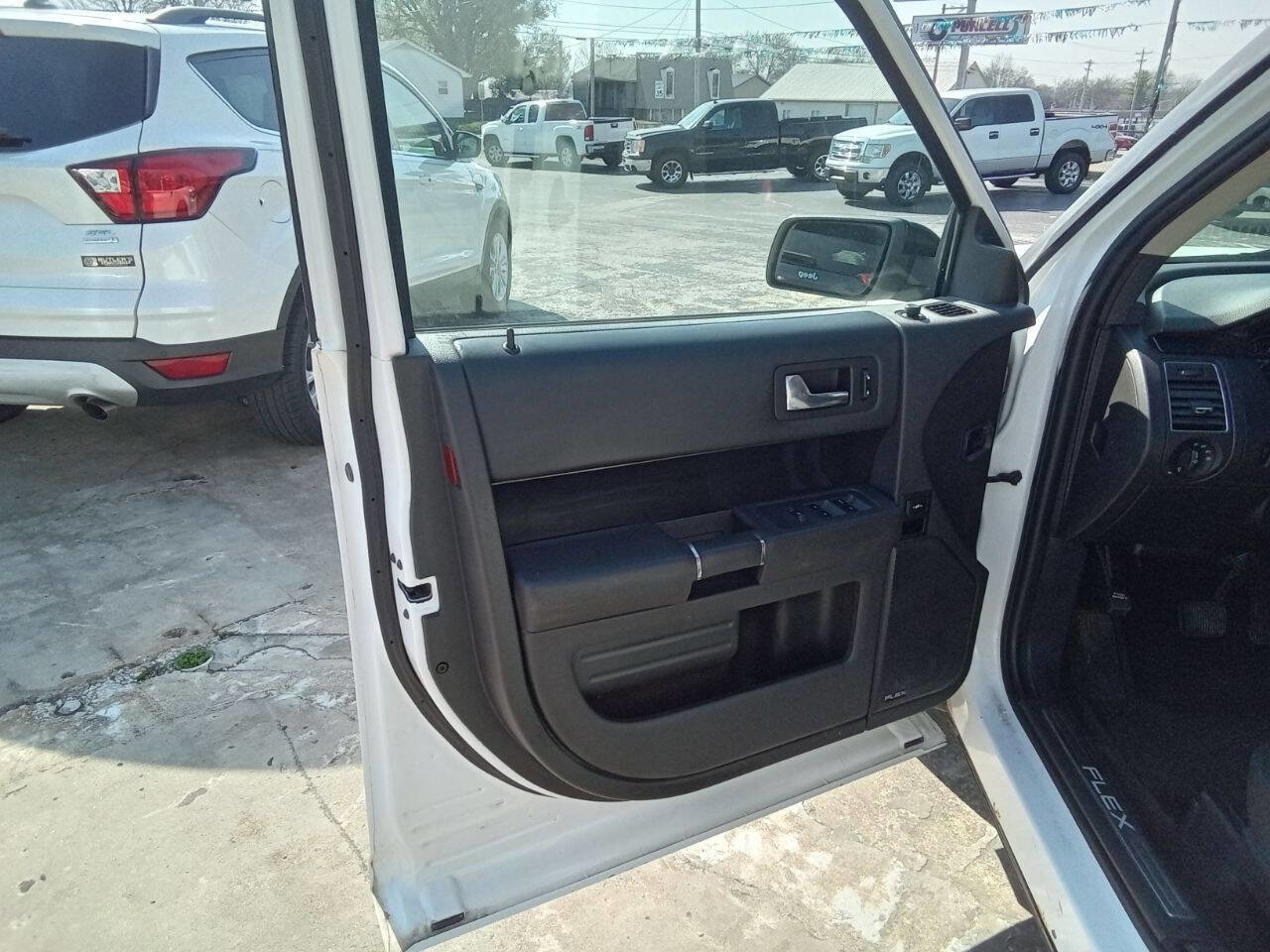 Used 2011 Ford Flex Titanium w/ Trailer Tow Pkg Class III image 15