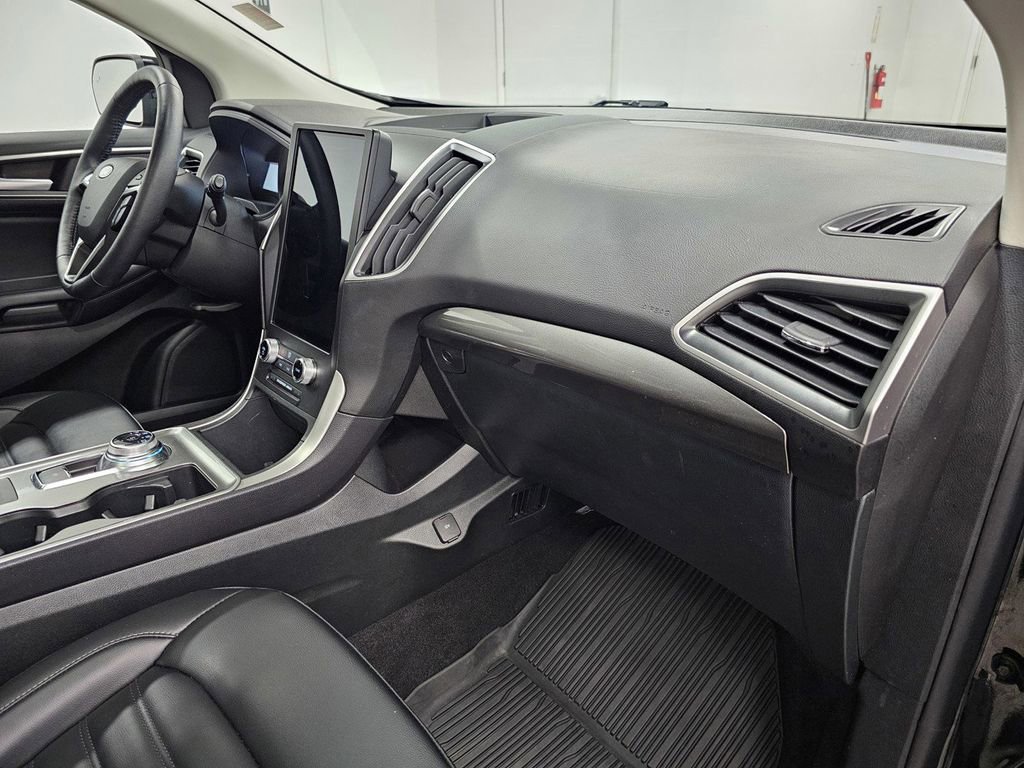 Used 2024 Ford Edge SEL w/ Convenience Package AWD/4WD image 11