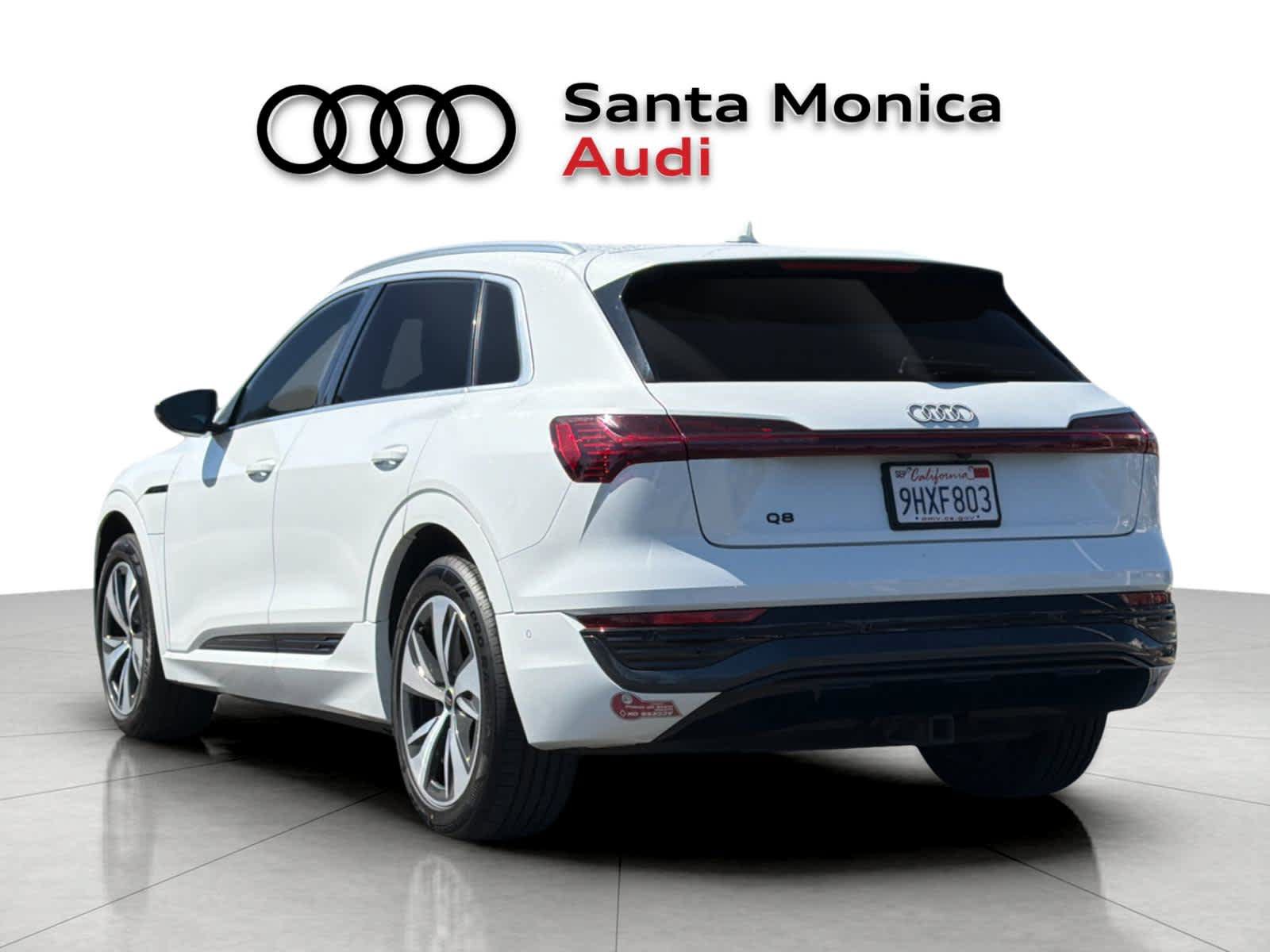 Used 2024 Audi Q8 e-tron Premium Plus w/ Premium Plus Package AWD/4WD image 6