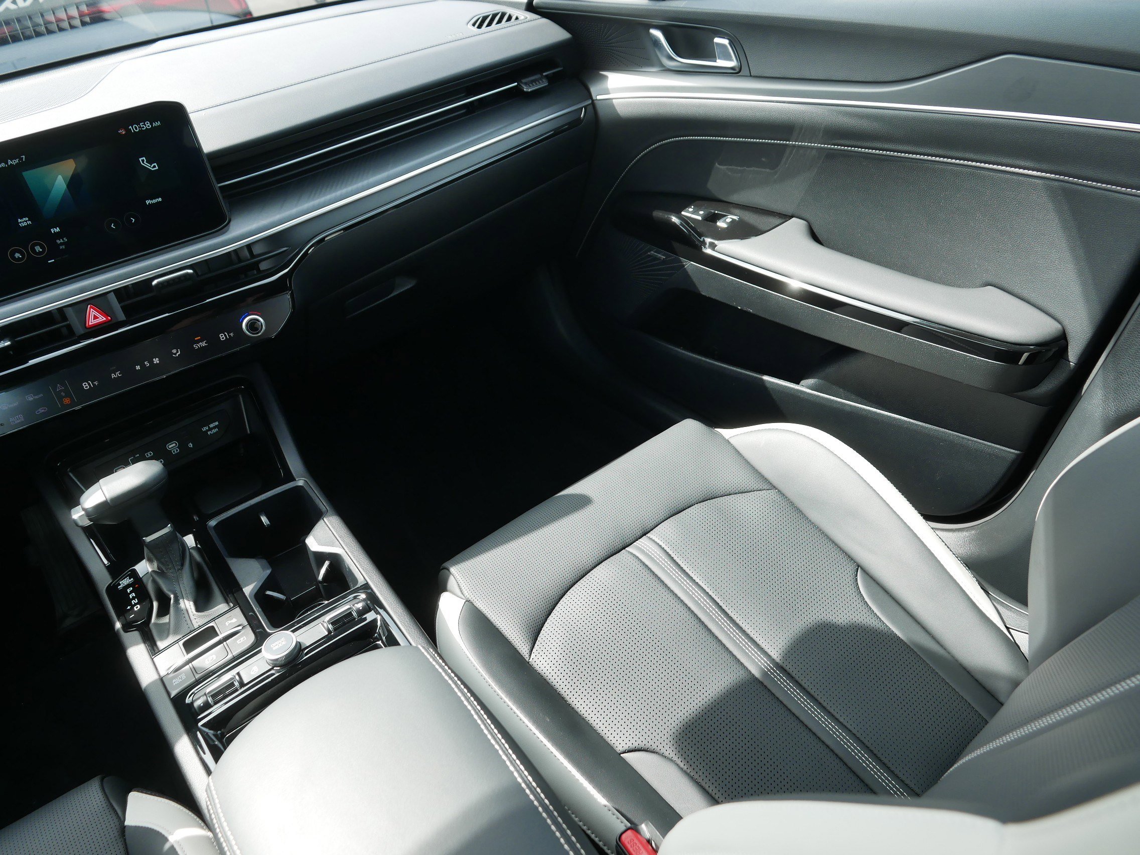 Certified 2025 Kia K5 GT-Line w/ GT-Line Premium Package image 11