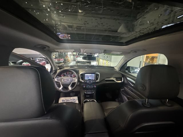 Certified 2021 GMC Terrain SLT w/ LPO, Dark Accent Package AWD/4WD image 21