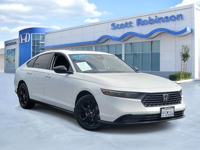 Certified 2025 Honda Accord SE image 1