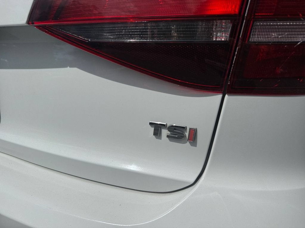 Used 2016 Volkswagen Jetta Sport FWD image 16