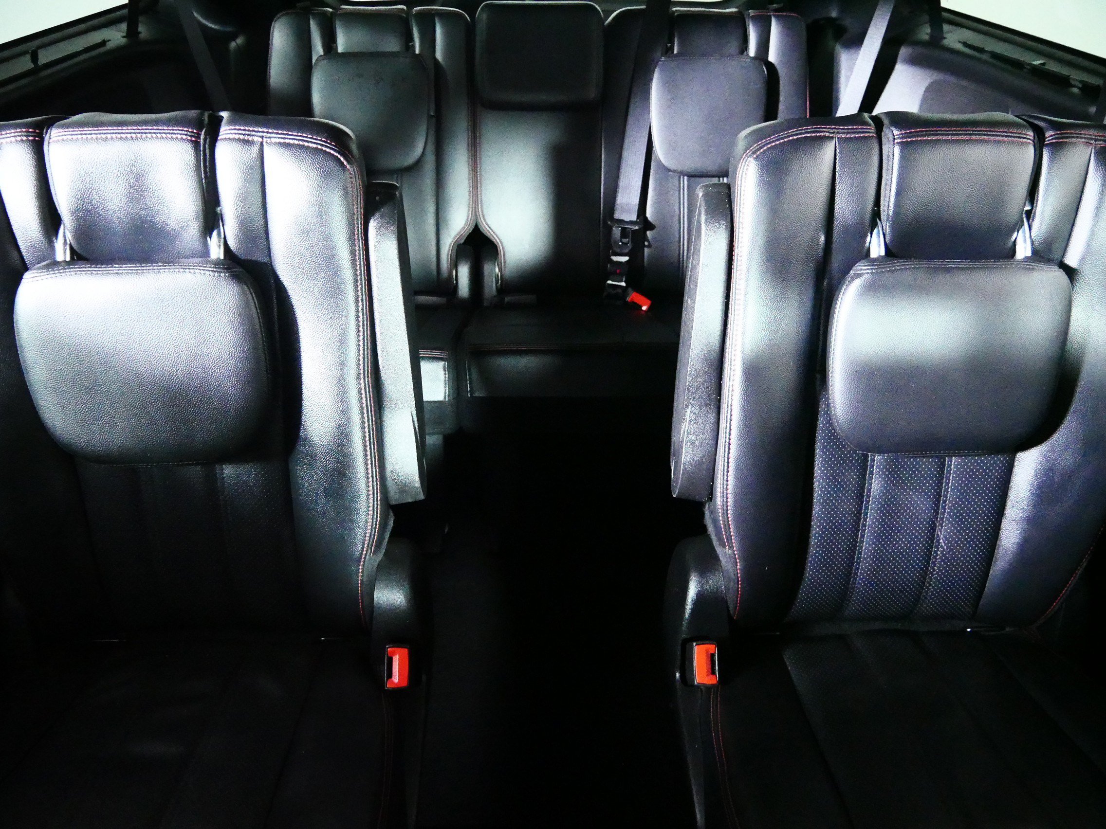 Used 2016 Dodge Grand Caravan R/T w/ Driver Convenience Group FWD image 13