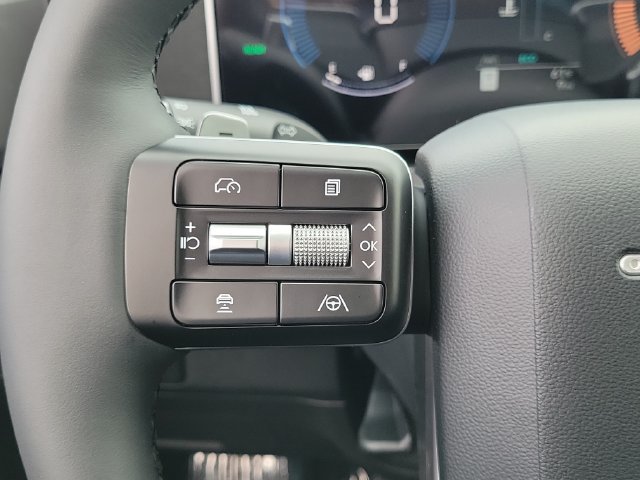 New 2026 Hyundai Santa Fe SE FWD image 5