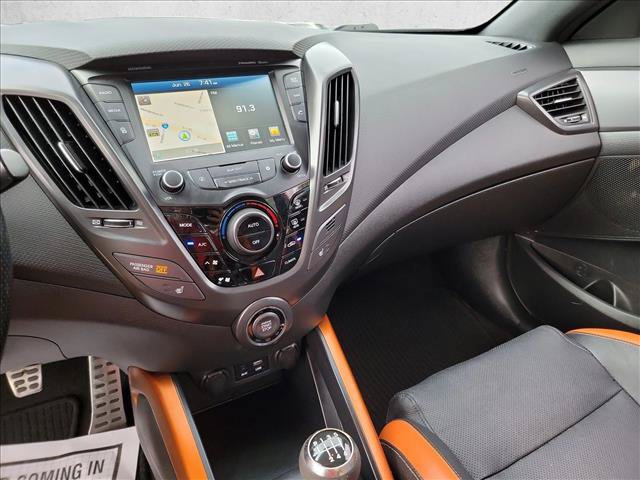 Used 2016 Hyundai Veloster Turbo w/ Option Group 04 FWD image 20