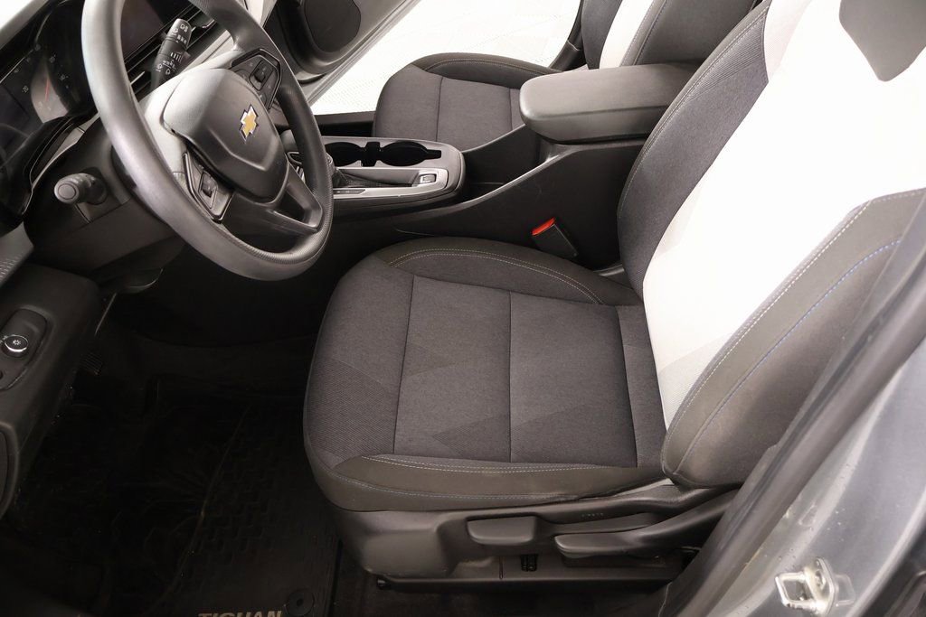 Used 2024 Chevrolet Trax LS w/ Driver Confidence Package image 10