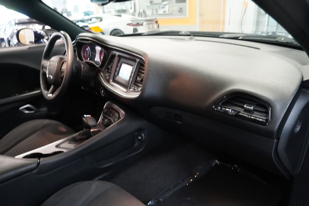 Used 2015 Dodge Challenger SXT RWD image 24
