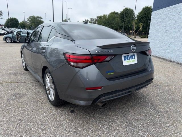 Used 2023 Nissan Sentra SR w/ SR Premium Package FWD image 3