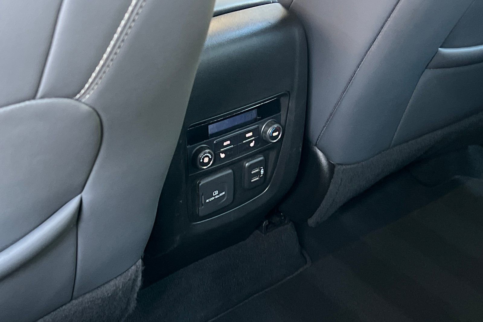 Used 2024 Buick Enclave Premium image 17