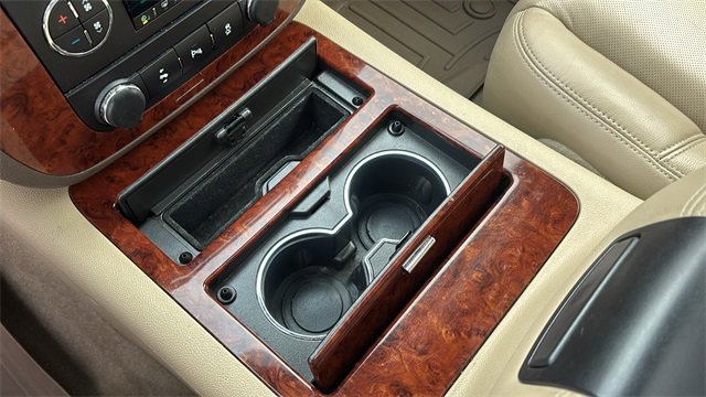 Used 2014 Chevrolet Tahoe LTZ image 22