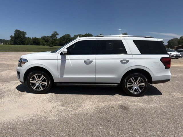Used 2024 Ford Expedition Limited AWD/4WD image 2