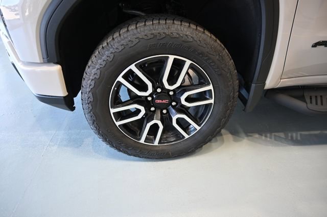 New 2026 GMC Sierra 1500 AT4 w/ Technology Package AWD/4WD image 35