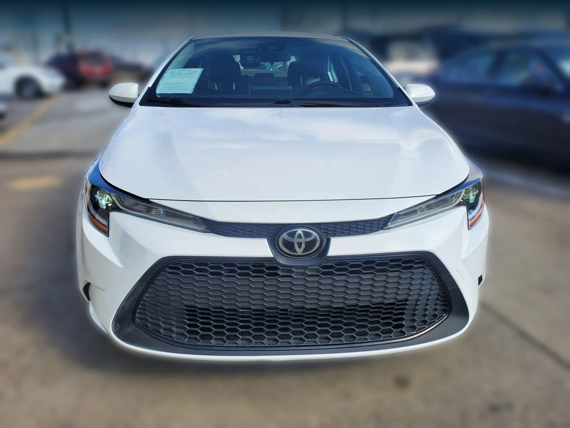 Used 2021 Toyota Corolla LE FWD image 16